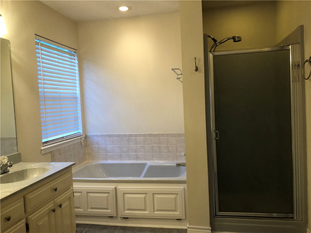 Whispering Timbers Ph 5 Rogers - Residential