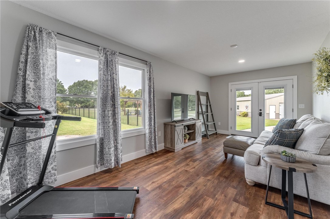 Elm Spgs Outlots - Residential