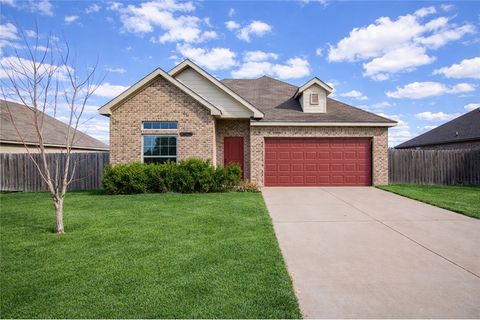 Photo of 503 W Stoney Point Road, Rogers, AR 72758 (MLS # 1339426)