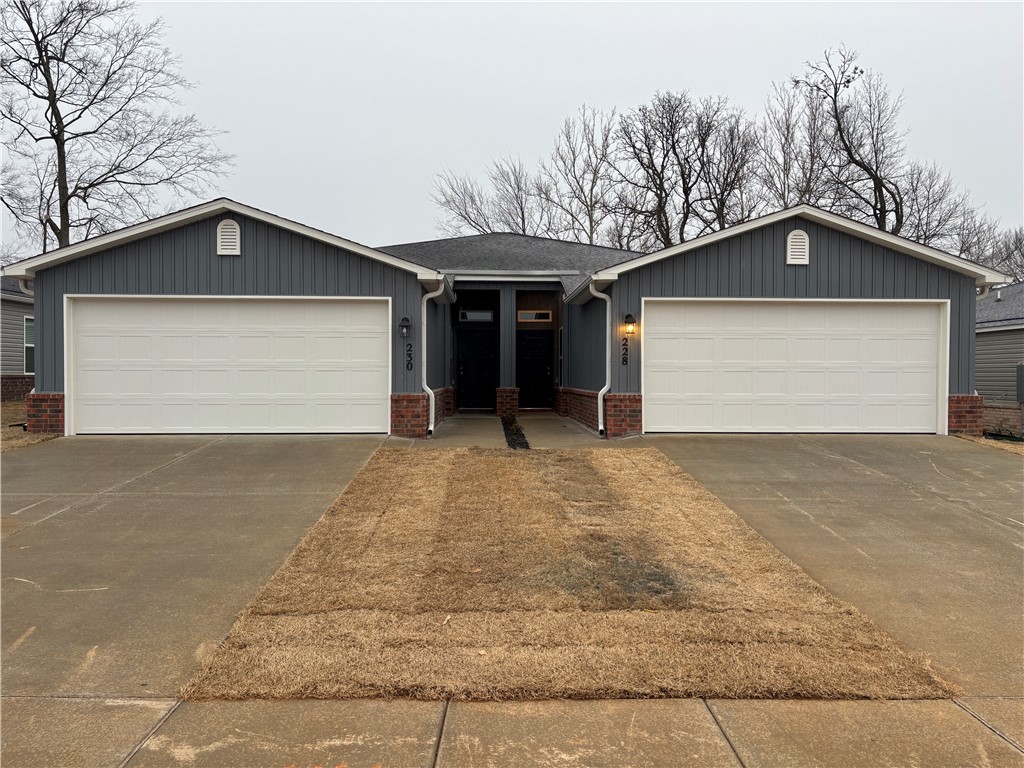 WOODWARD PARK - Residential Lease