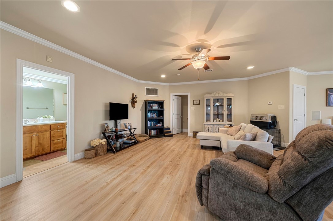 23-07-32 - Residential