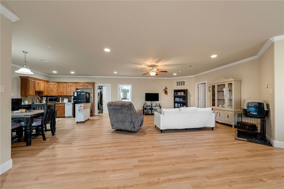 23-07-32 - Residential