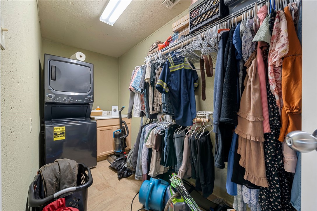 23-07-32 - Residential