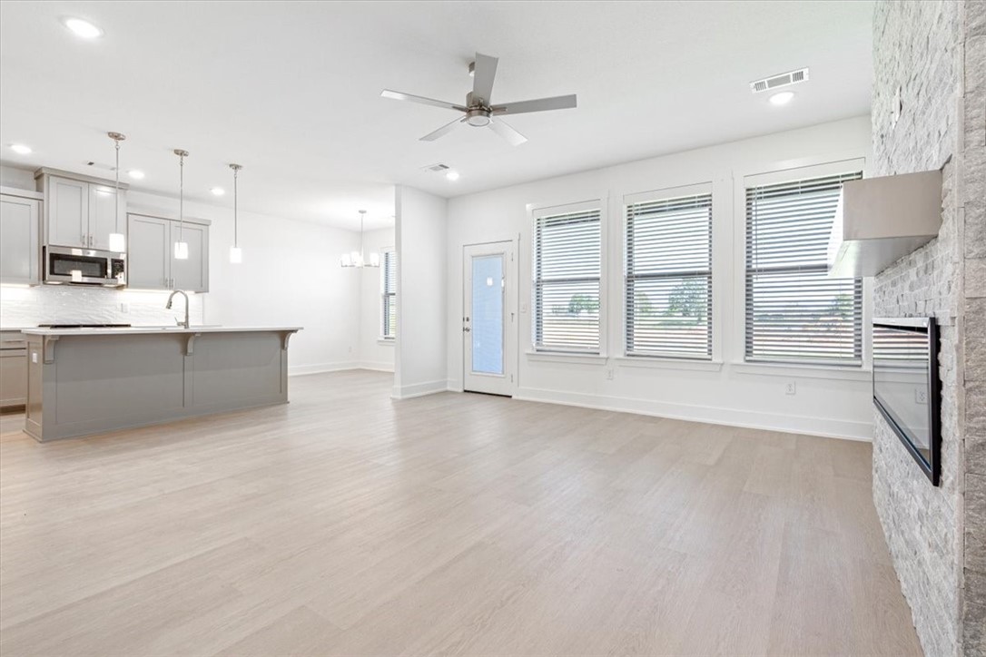 Walnut Grove - Residential Lease