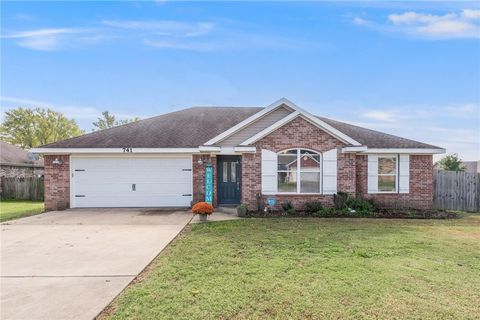 Photo of 741 Iroquois Drive, Prairie Grove, AR 72753 (MLS # 1327551)