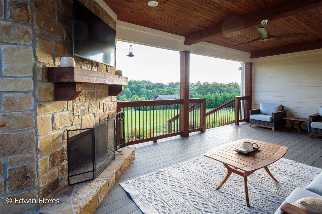 Estates At Dogwood Canyon - Residential