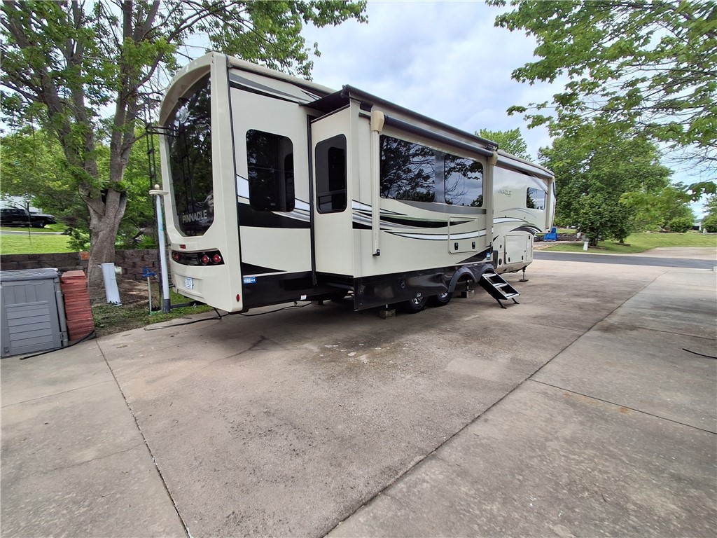 Outdoor Resorts in the Ozarks - Land