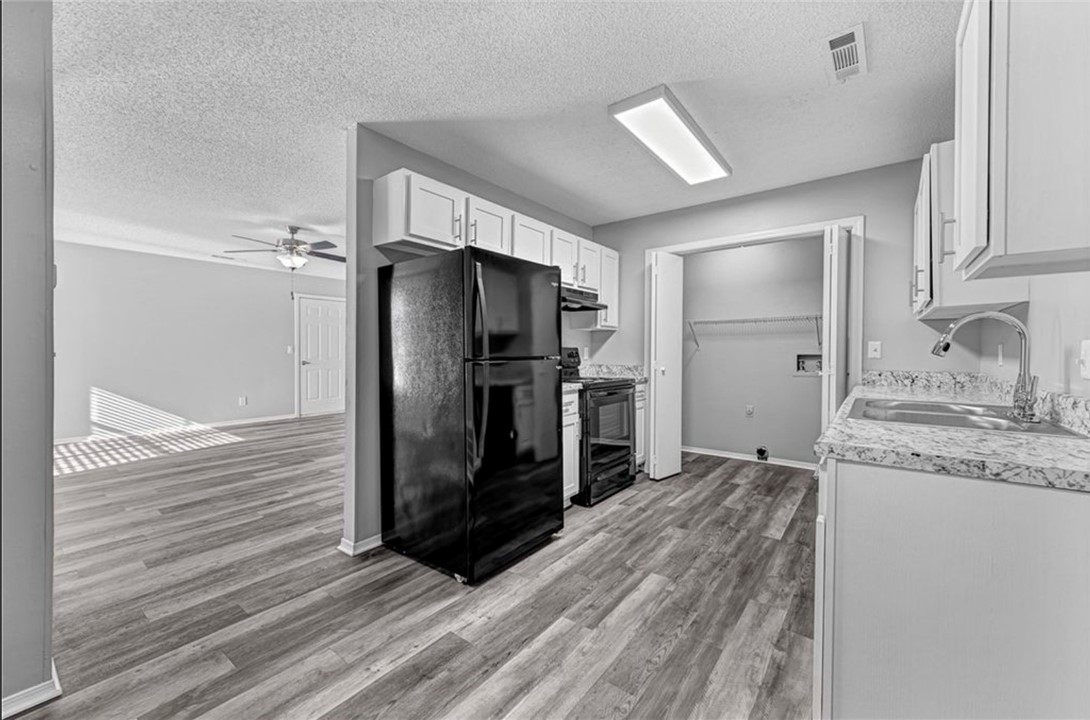 Northwest Acres - Residential Lease