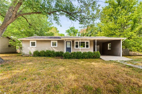 Photo of 2324 Holly Street, Fayetteville, AR 72703 (MLS # 1361512)