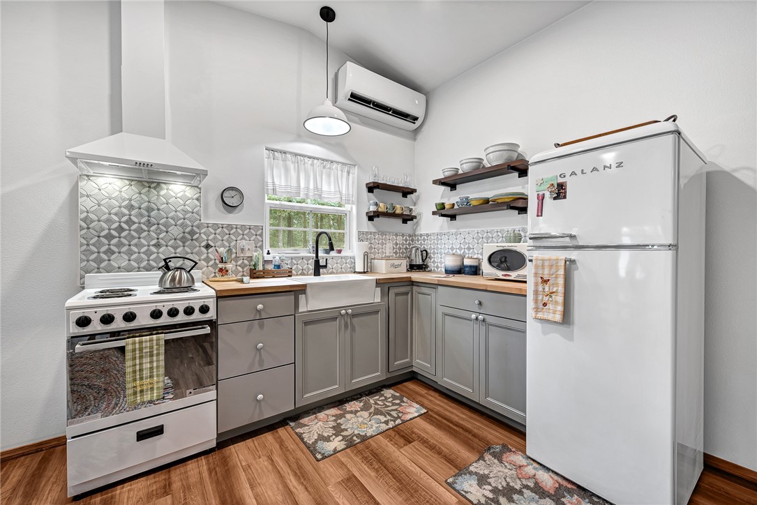Neadum Ridge Estates - Residential