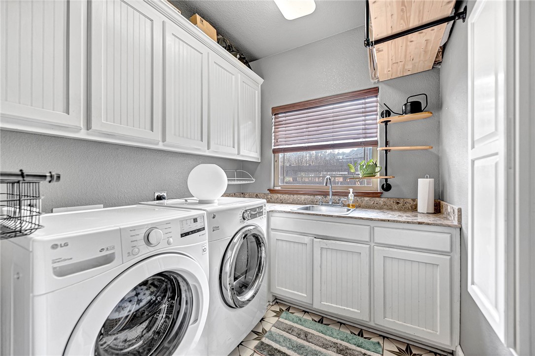 Creekstone - Residential