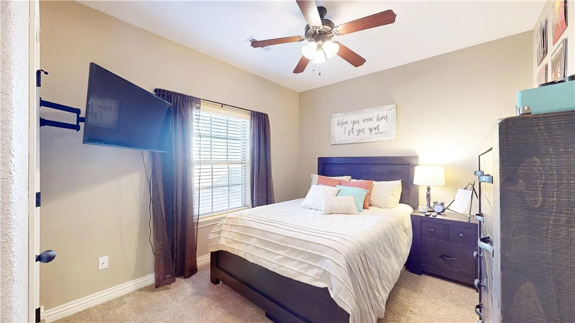 Rogers, Arkansas 72758, United States, 4 Bedrooms Bedrooms, ,2 BathroomsBathrooms,Residential,Pending,27536