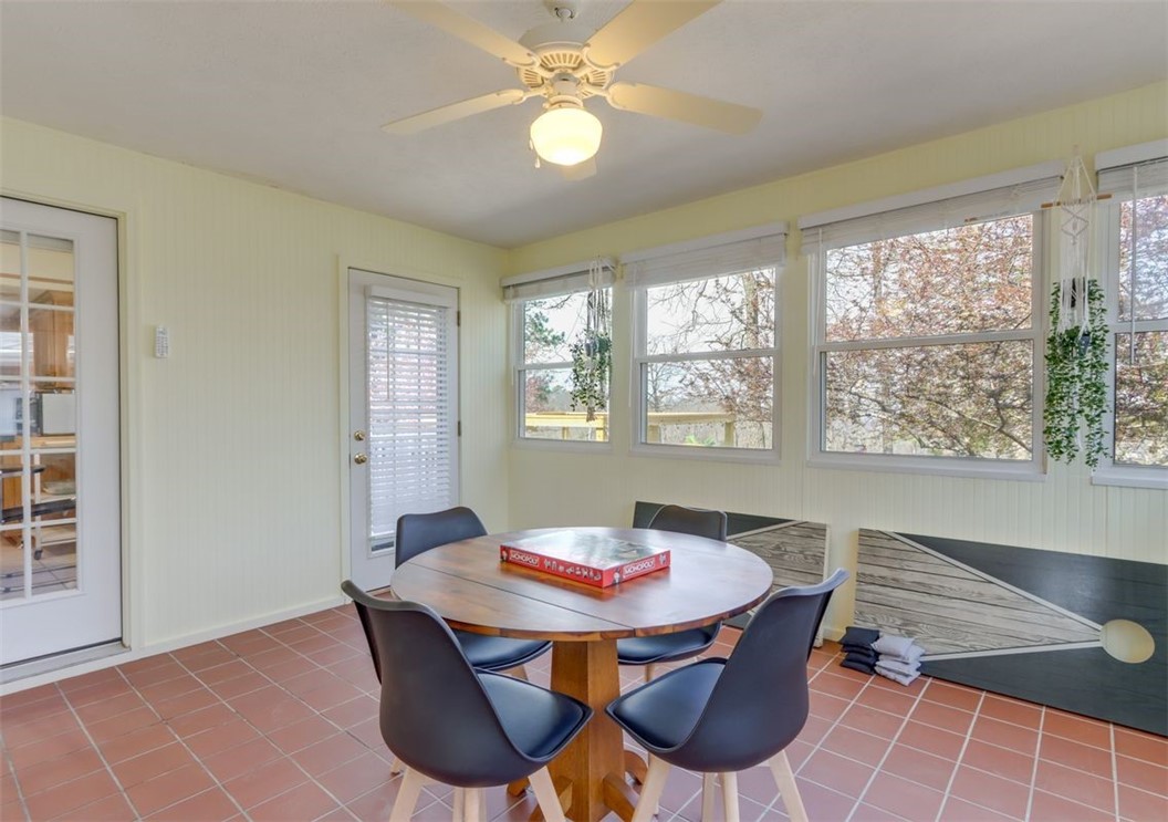 Unit 8 Holiday Island - Residential