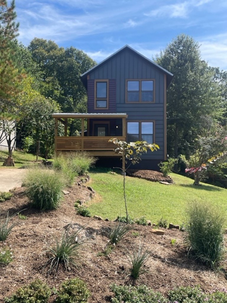 Photo 1 of 11 — 484 S Mashburn Avenue, Fayetteville, AR 72701