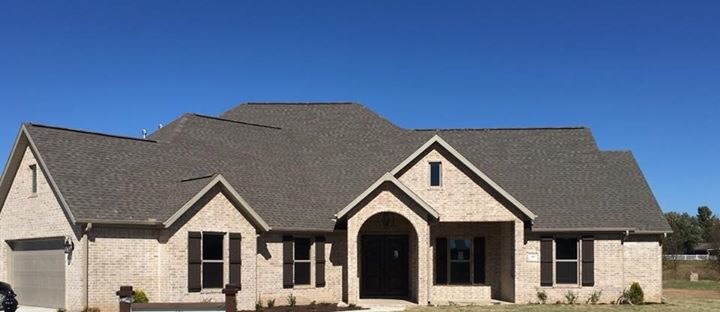 Beautiful Custom Built Home by L & L Builders Inc. 5BD/4BA 3200sqft.