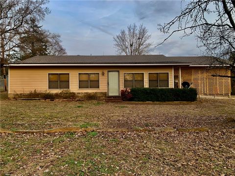 Photo of 106 Lakeside Drive, New Blaine, AR 72851 (MLS # 1335880)