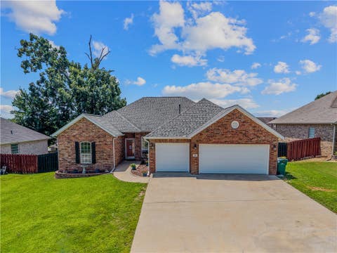 Photo of 420 Asboth Drive, Centerton, AR 72719 (MLS # 1354795)