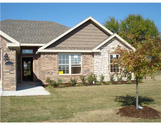 4 BEDROOM HOME CLOSE TO WALMART HOME OFFICE. ADDITIONAL 24/MO FOR 6 MONTH LEASE TERM.