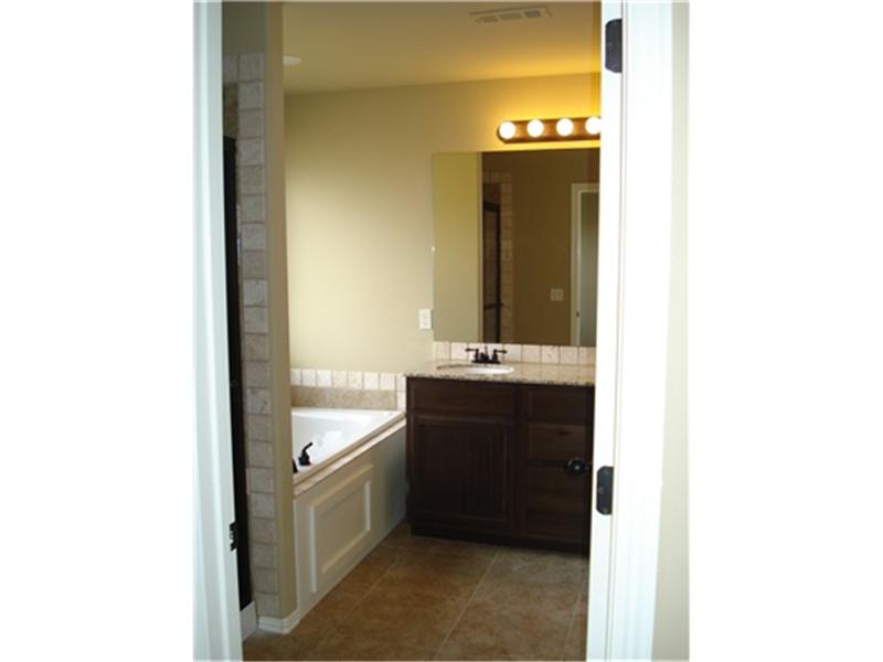 Lonesome Pond Subbentonville - Residential Lease