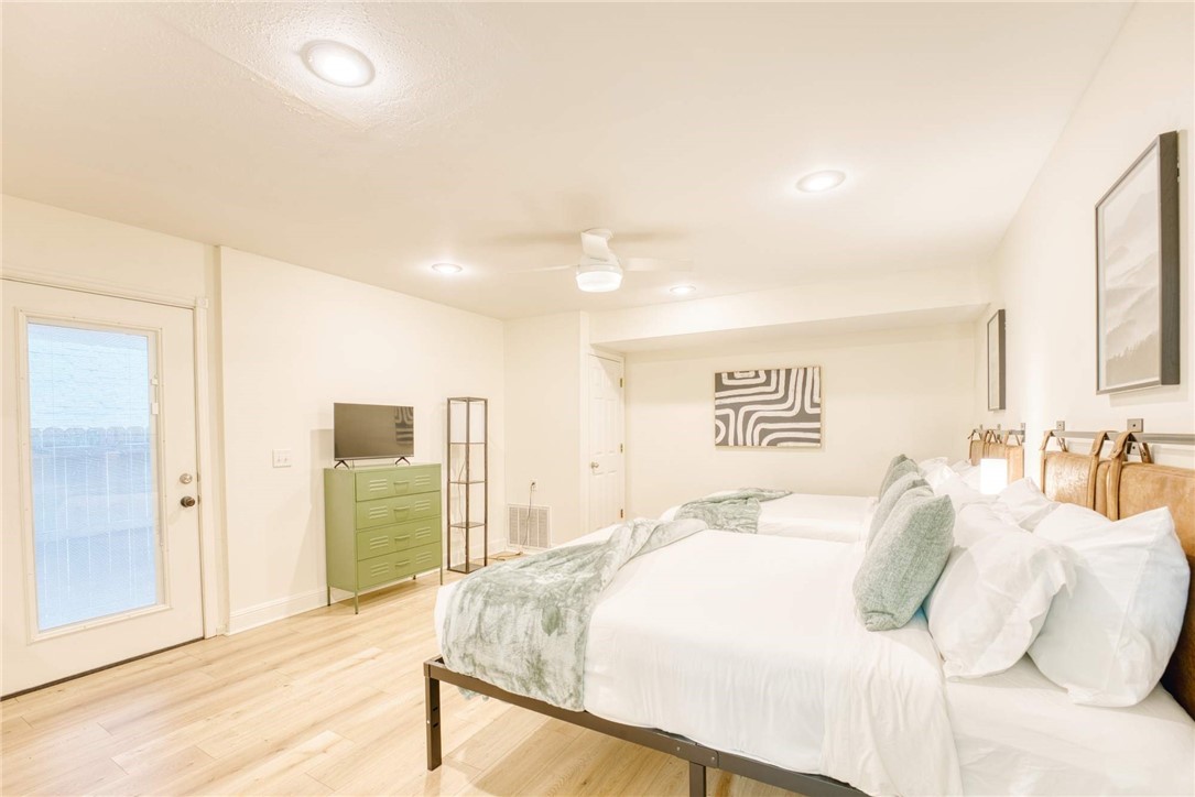 Belle Royal Sub Bentonville - Residential Income