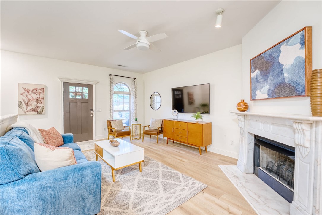 Belle Royal Sub Bentonville - Residential Income