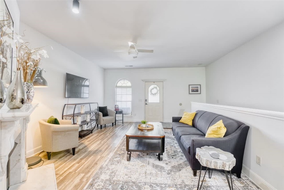 Belle Royal Sub Bentonville - Residential Income