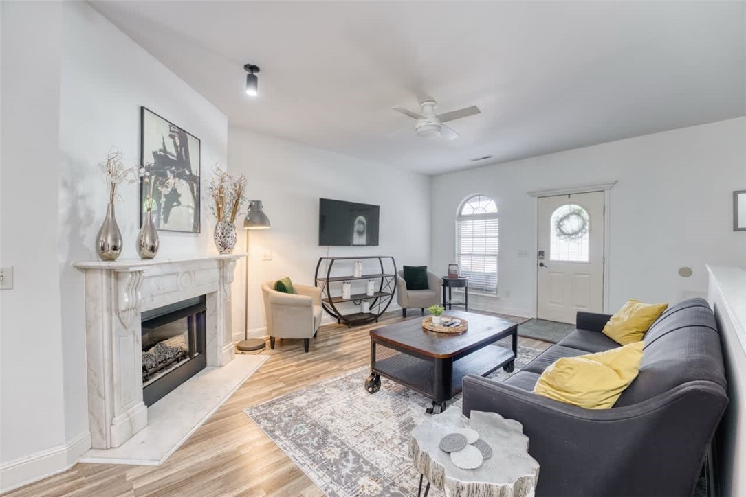 Belle Royal Sub Bentonville - Residential Income