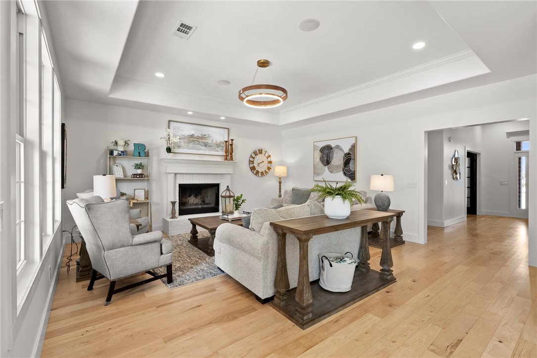 Richards Glen Ph 1 Little Flock - Residential