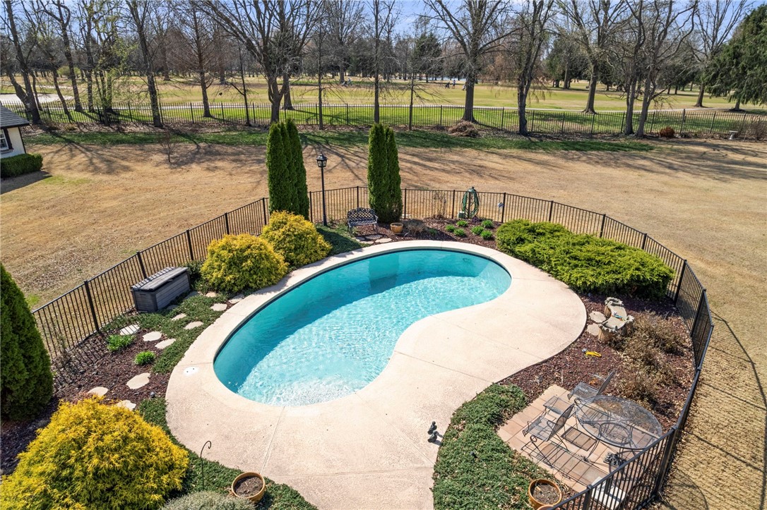 Richards Glen Ph 1 Little Flock - Residential