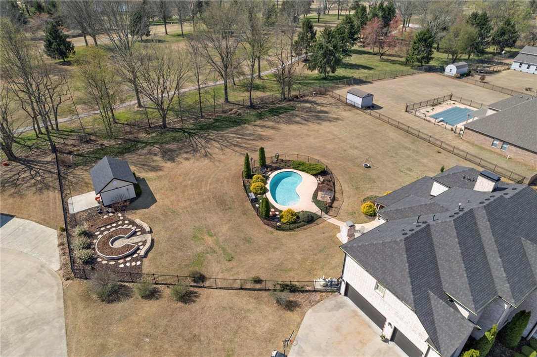 Richards Glen Ph 1 Little Flock - Residential