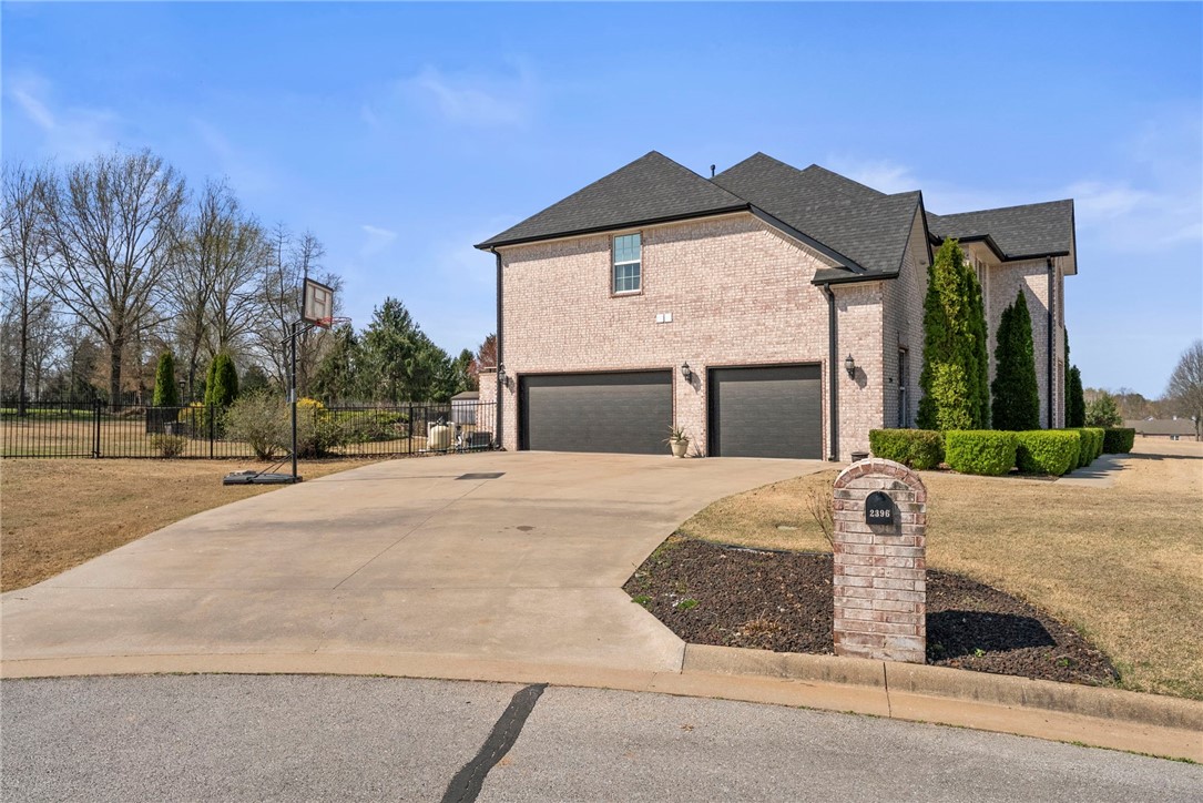 Richards Glen Ph 1 Little Flock - Residential