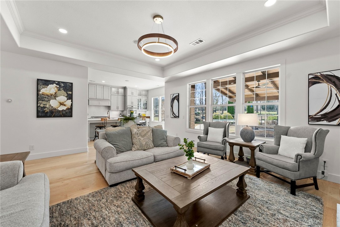 Richards Glen Ph 1 Little Flock - Residential