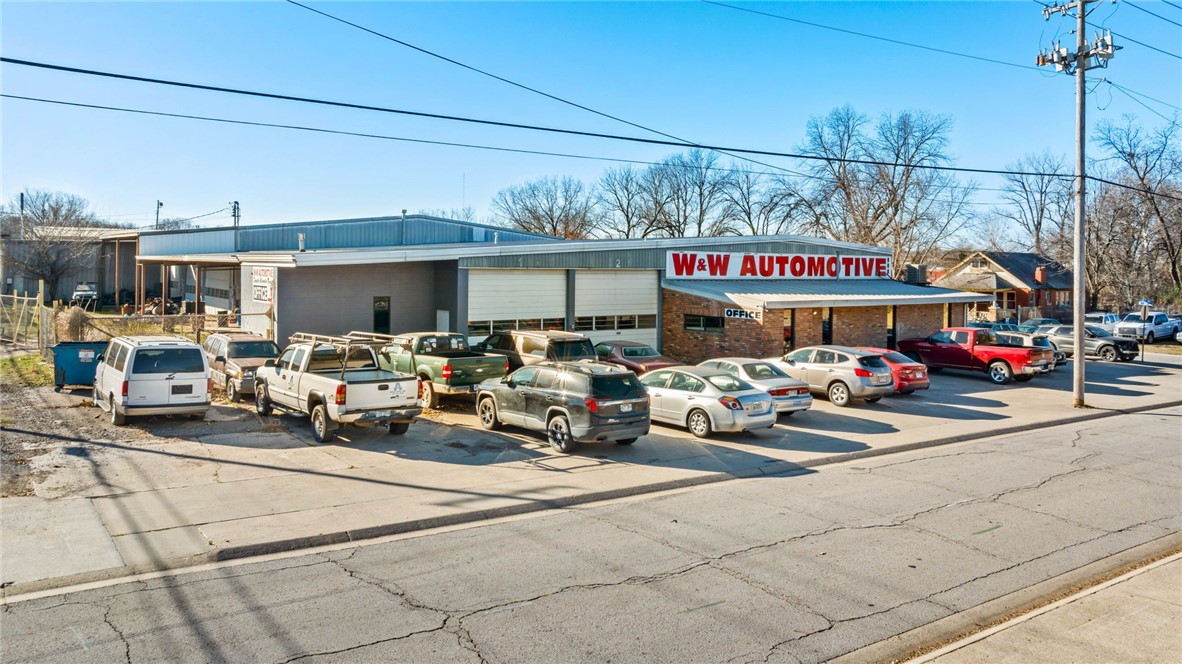 Sulphur Spgs - Commercial Lease