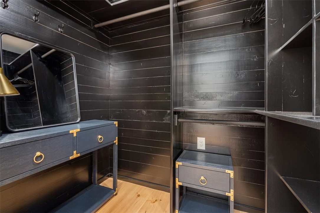 Point Mirage - Residential