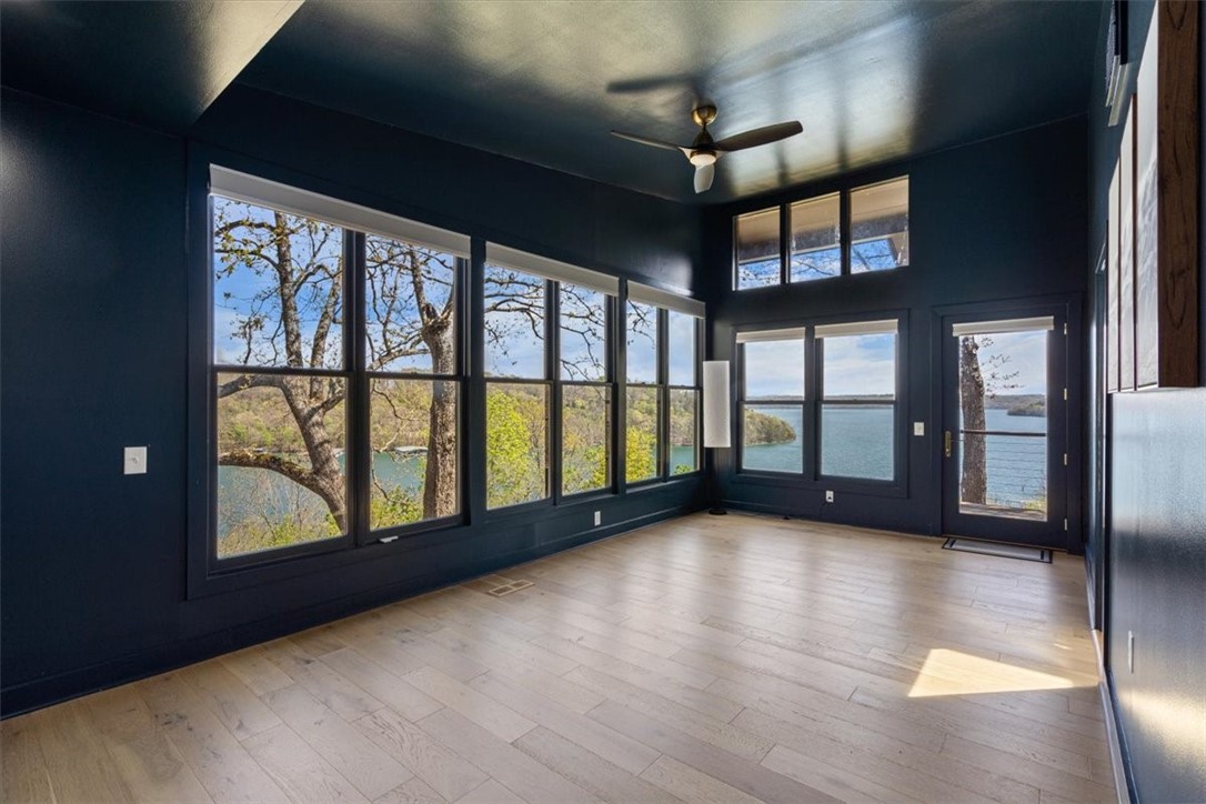 Point Mirage - Residential