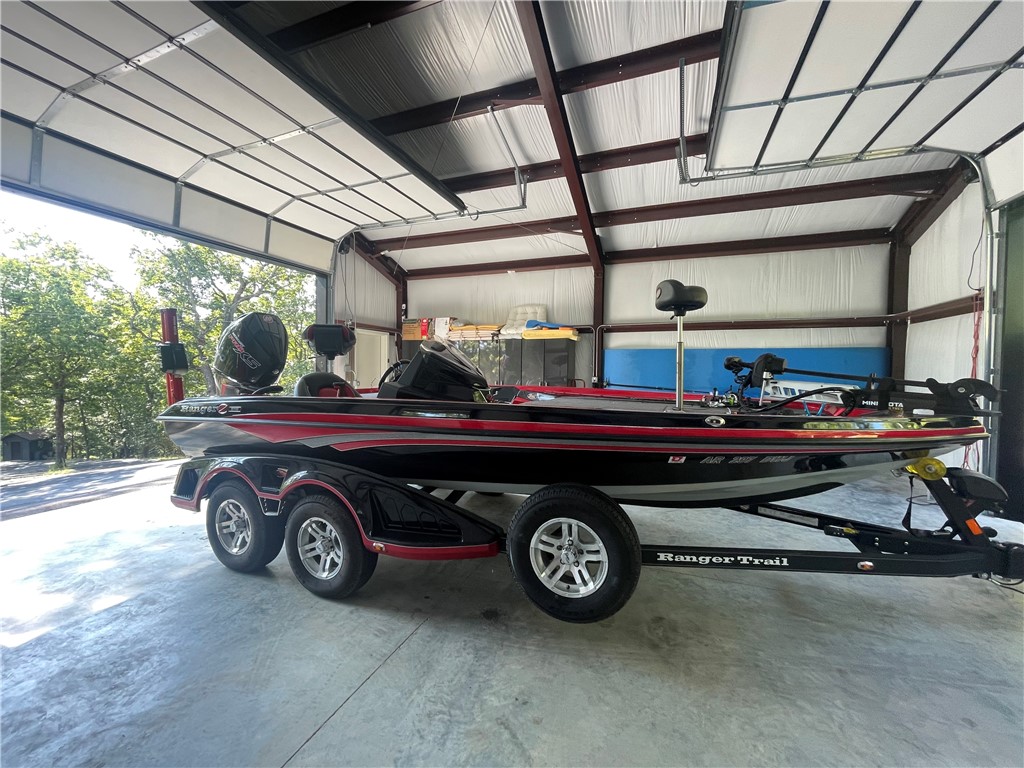 Point Mirage - Residential