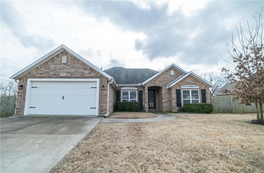 Beautiful 3 bed, 2 bath split floor plan home in West Fayetteville close to I-49, the trails, and within walking distance of Holcomb Elementary. Granite countertops, hardwood floors and carpet throughout. Spacious fenced in backyard, and amazing covered patio for cookouts, entertaining, relaxing. Refrigerator included. Pets negotiable. Available first week of June.