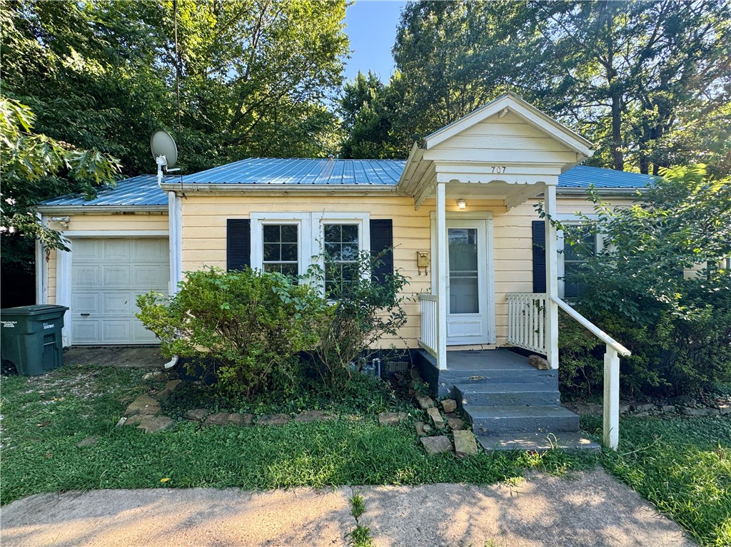 Fayetteville Outlots - Residential Lease