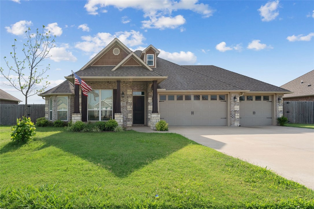 Welcome to the ultimate neighborhood in Pea Ridge! This incredible home offers it all - a 3 car garage, a sprawling backyard that opens up to a picturesque open field, stylish tile flooring throughout, and a luxurious walk-in shower fit for royalty in the master suite. Impeccably maintained, this gem is nestled in the coveted Elkhorn Subdivision, just a stone's throw away from the vibrant Bentonville and the convenience of Walmart Neighborhood Market. Don't miss your chance to call this place home sweet home!