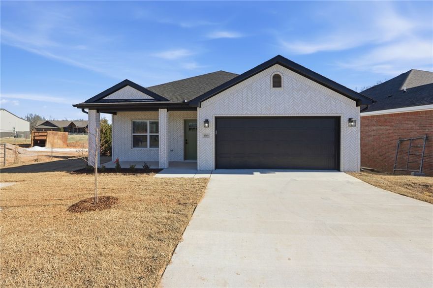 1-year builders warranty included. This stunning new construction offers 3 bedrooms, 2.5 baths, and 1776  sq ft of beautifully designed living space.
Located at 4569 Gibson Street in the desirable Legendary Subdivision, this home features high-end finishes like wood laminate flooring, 2CM granite countertops and backsplash throughout, and a gas cooktop with a vent hood. The kitchen is complete with a built-in oven and microwave, making it perfect for cooking and entertaining. Additional upgrades include a fenced backyard, concrete porch with gas connection for grilling, brick entry steps, gutters, and blinds. The open concept design flows seamlessly, with plenty of room for family gatherings. Enjoy access to community amenities like the pool, clubhouse, and basketball courts, and benefit from a convenient location near Shaw Family Park and Shaw Elementary.