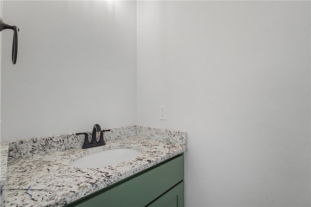 DIAMOND ESTATES PH V-CENTERTON - Residential