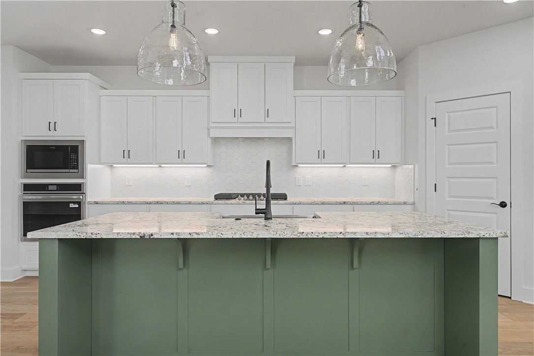 DIAMOND ESTATES PH V-CENTERTON - Residential