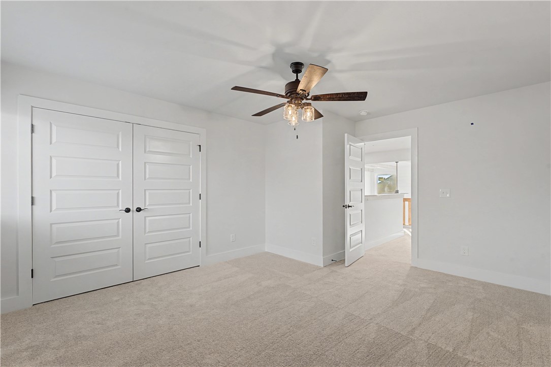 DIAMOND ESTATES PH V-CENTERTON - Residential