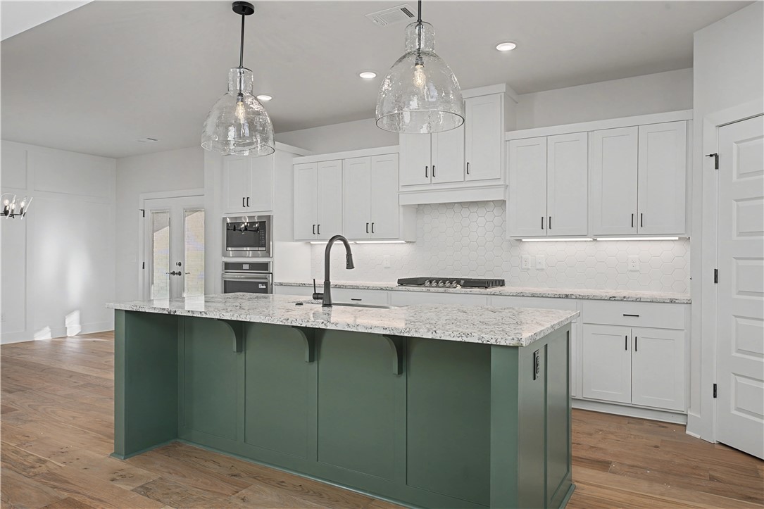 DIAMOND ESTATES PH V-CENTERTON - Residential