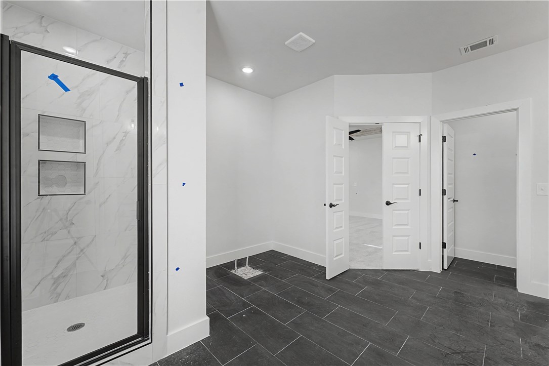 DIAMOND ESTATES PH V-CENTERTON - Residential