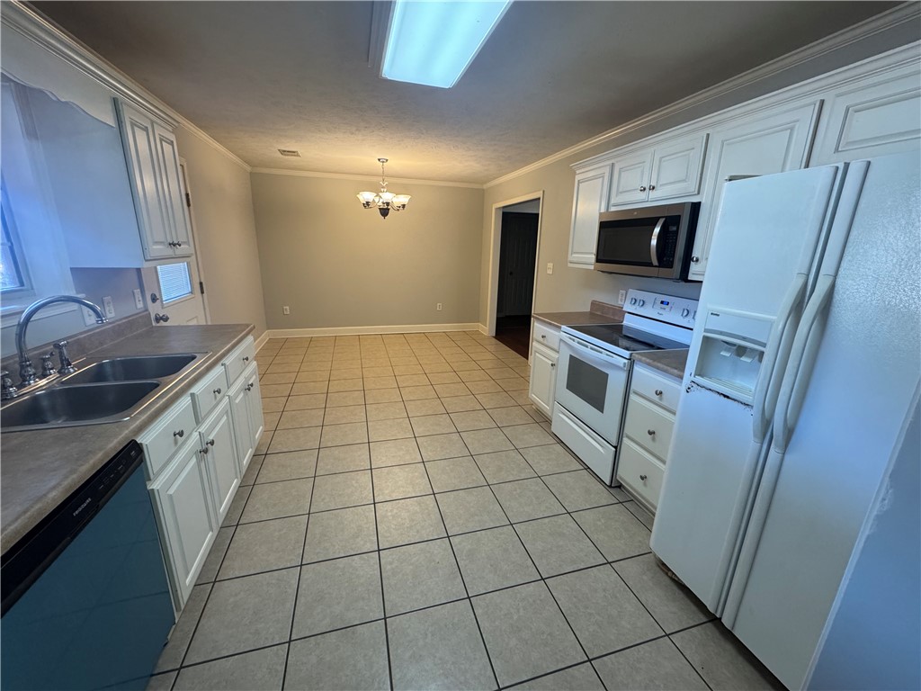 SKYLINE MEADOWS S/D PH 1 - Residential