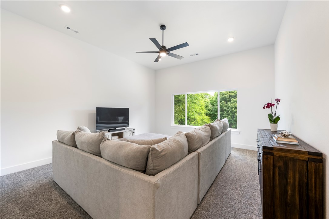 Rockingham Sub Bvv - Residential Lease