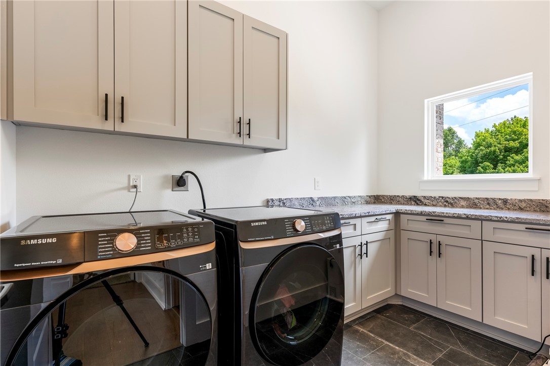 Rockingham Sub Bvv - Residential Lease