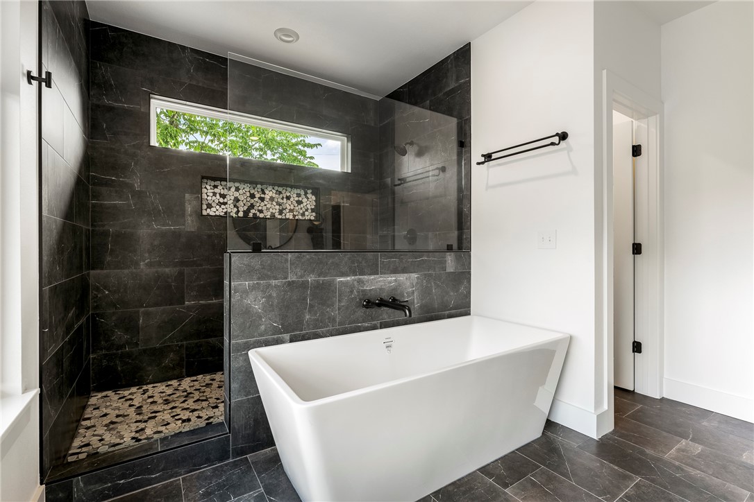 Rockingham Sub Bvv - Residential Lease