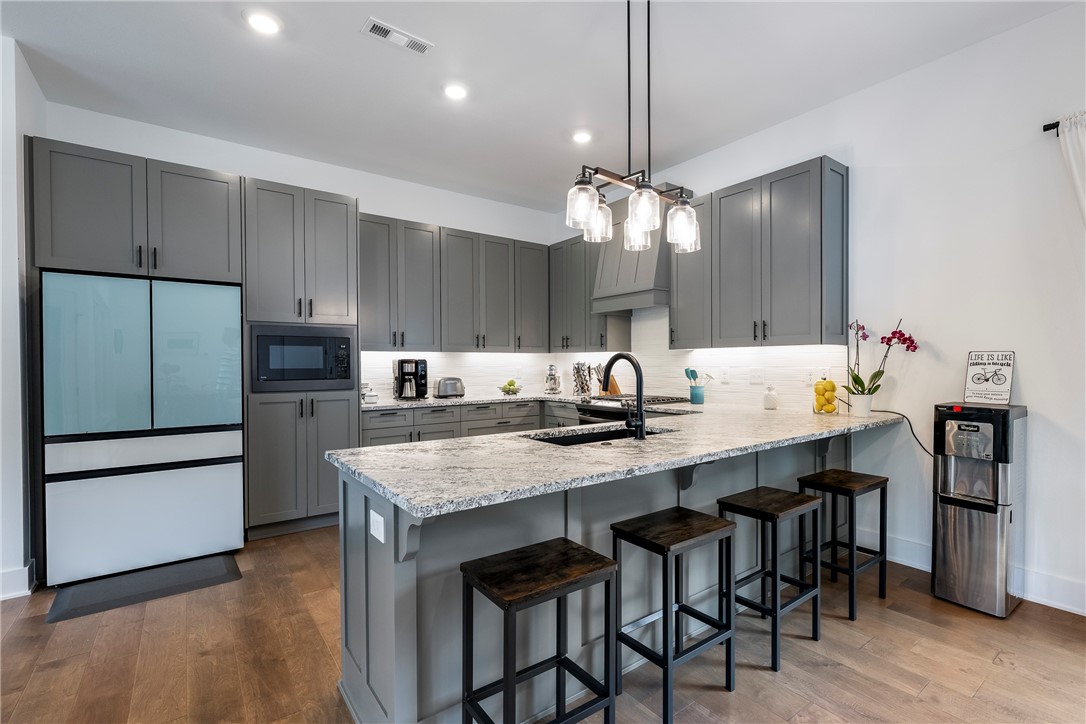 Rockingham Sub Bvv - Residential Lease